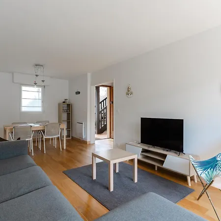 3 Bedroom Apartment With Garden And Swimming Pool Deauville Exterior photo